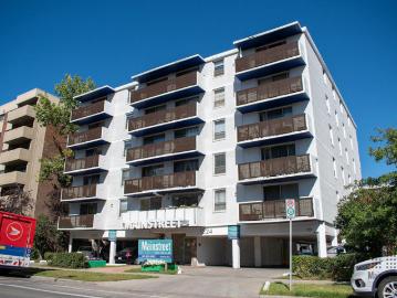 Connaught, Calgary, Alberta - Balcony, Lift