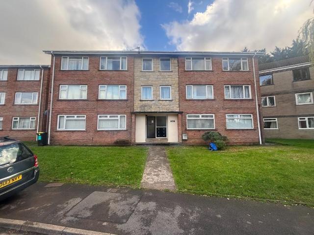 Belvedere Court, Cranleigh Rise. 2 bed flat to rent £1,000 pcm £231 pw