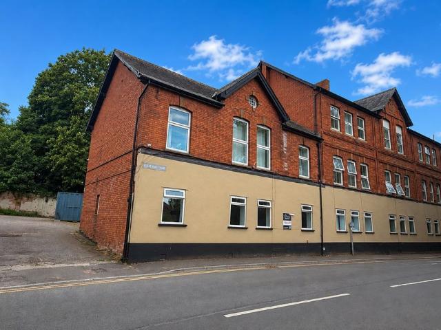 Belvedere Court, North Street, Wellington TA21, 2 bed flat to rent, £1,000 pcm | PrimeLocation