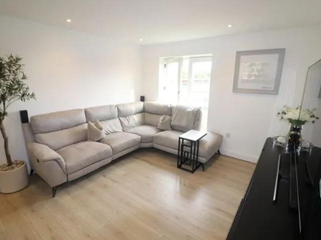 Belvedere Close, Billericay, Property for rent