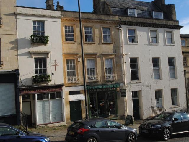 Belvedere, Lower Lansdown, Bath BA15HR 1 bed apartment to rent £995 pcm £230 pw