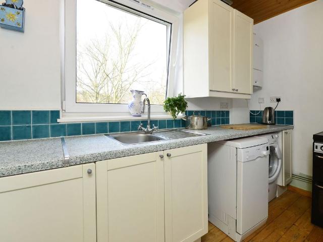 Belvedere Road, Crystal Palace, London SE19, 2 bed flat to rent, £1,900 pcm | PrimeLocation