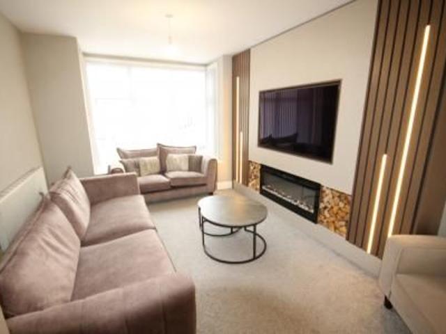 Belvedere Road, Staffordshire, Burton upon Trent, DE13