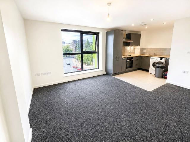 Belvedere Residence, Chapel Ash, Wolverhampton WV3, 1 bed flat to rent, £1,000 pcm | PrimeLocation