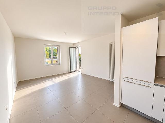 BEL 3.5 LOCALI RISTRUTTURATO CON BALCONE E POSTO AUTO