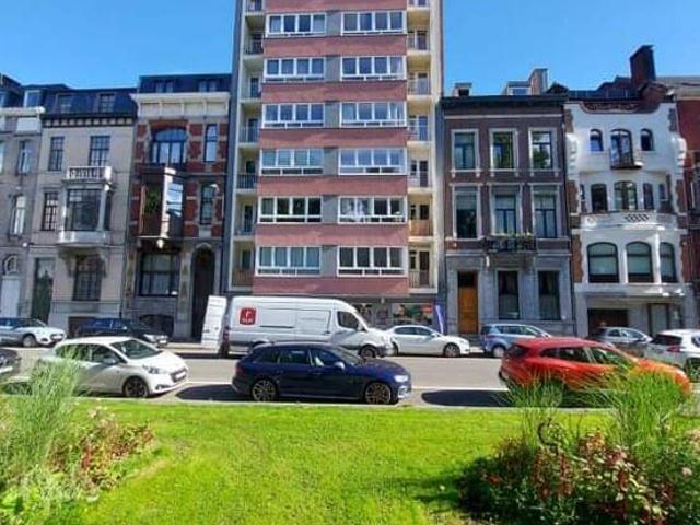 Bel appart. 2 ch., campagne en ville. En bordure de parc