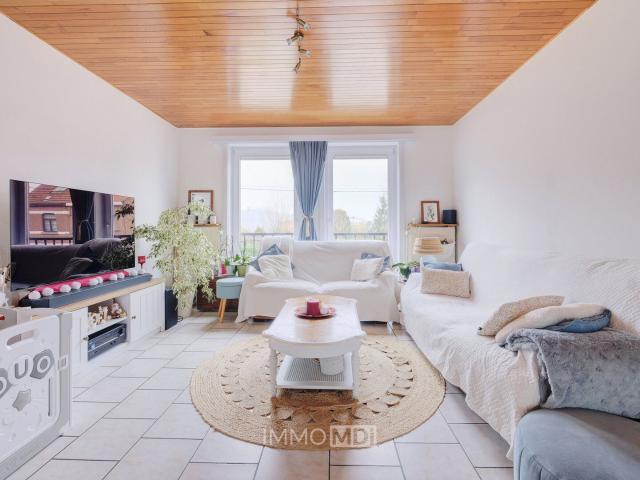 Bel appartement 3 chambres avec grand espace de vie+garage