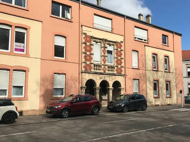 Bel appartement 3 chambres avec parking, proche centre ville de Forbach