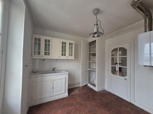 Bel appartement 3 pièces avec combles aménageables