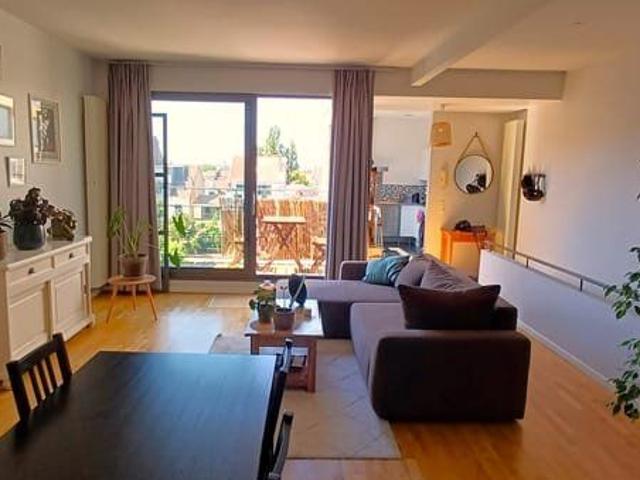 Bel appartement 1 ch meublé à Forest