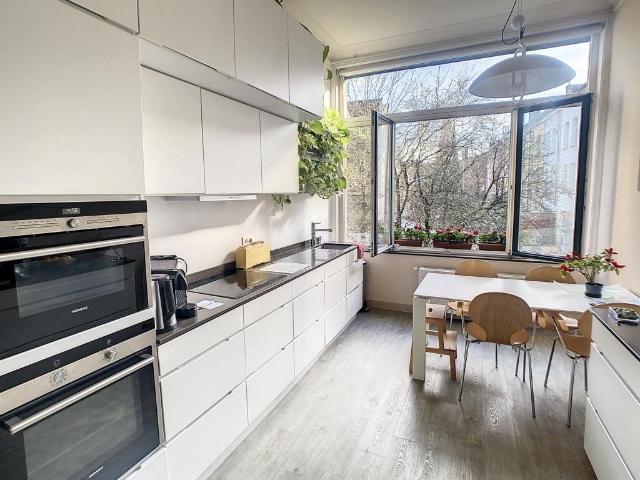 Bel appartement 1 chambre, Av. Voltaire, Schaerbeek à louer