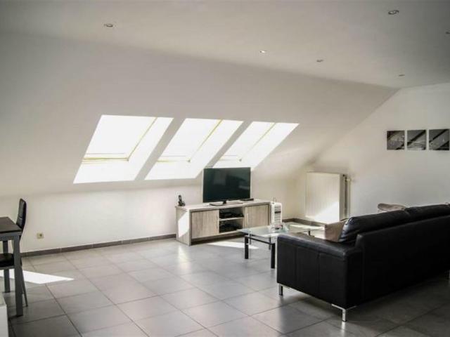 BEL APPARTEMENT 1 CHAMBRE à 7134 PERONNES LEZ BINCHE  Loyer: 680 € / mois