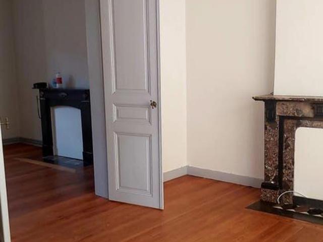 Bel appartement 1 chambre dans maison de maître