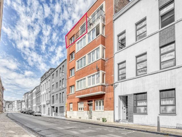 BEL APPARTEMENT 1 CHAMBRE DE 66M² AU 4EME ETAGE AVEC VUE DEGAGEE à louer à LIÈGE 4000 | Immobilière Dominique Tavolieri