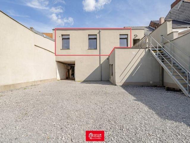 BEL APPARTEMENT 1 CHAMBRE EN PLEIN CENTRE AVEC PARKING