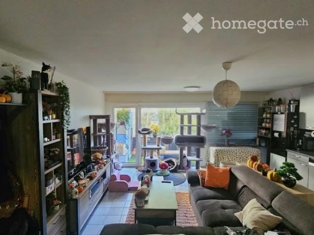 Bel appartement, 2.5p, parking extérieur couvert compris