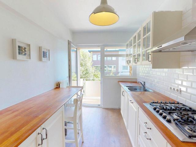 BEL APPARTEMENT 2 CHAMBRES +/ 92M2 PEB= C