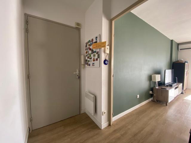 Bel appartement, 2 chambres, terrasse, 2 places de parking e. 60m² Monteux