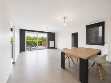 Bel appartement 2 chambres, terrasse, garage, parking
