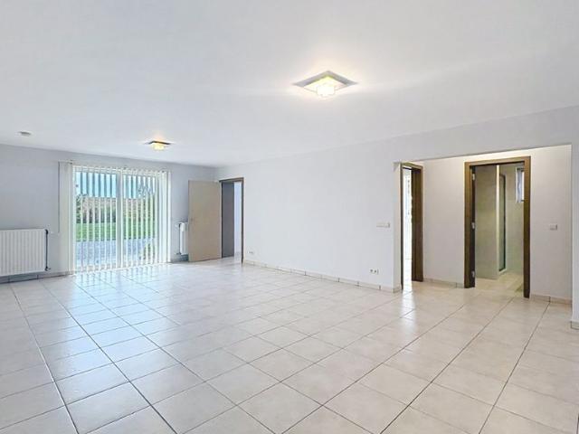 Bel appartement 2 chambres à Florennes