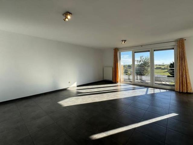Bel appartement 2 chambres avec terrasse à Bertrix