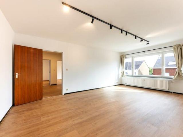 Bel appartement 2 chambres entièrement rénové à Jambes