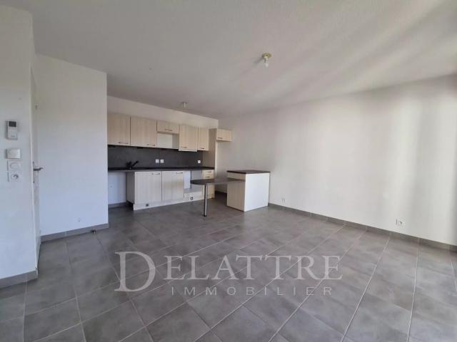 Bel Appartement 2 Pieces Au Coeur Du Village 43m² Le Rouret