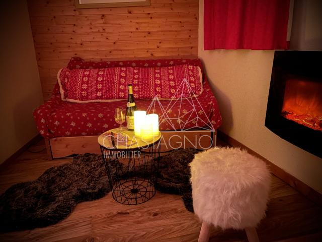 Bel appartement 2 pièces avec balcon, au calme, à proximité de la forêt