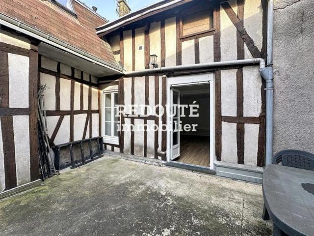 Bel appartement 2 pièces de 65 m² proche centre ville !