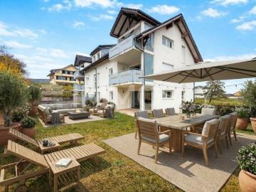 Bel appartement 4.5 pièces au rez de chaussée avec jardin