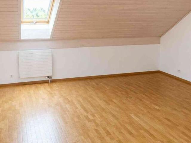 BEL APPARTEMENT 4 PIÈCES de 118m2 À LOUER À VANDUVRES