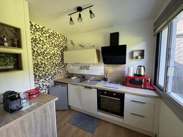 Bel appartement au dernier étage avec Balcon, Cave, et Emplacement de parking