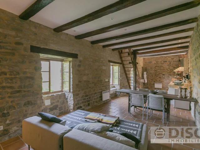 Bel appartement avec terrasse et vues imprenables dans le ce. m² Penne