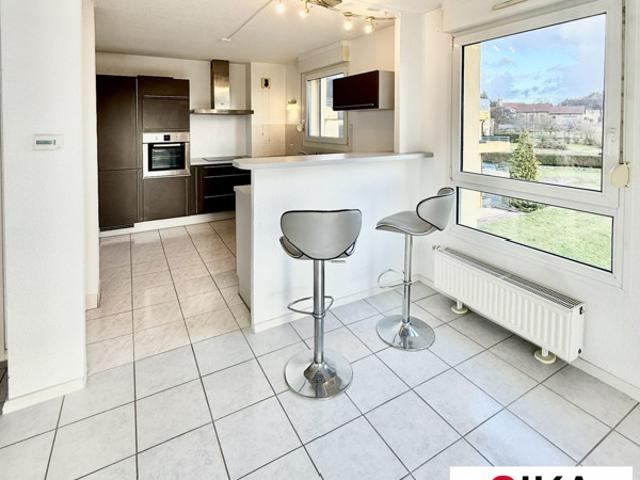 Bel appartement avec terrasse et garage