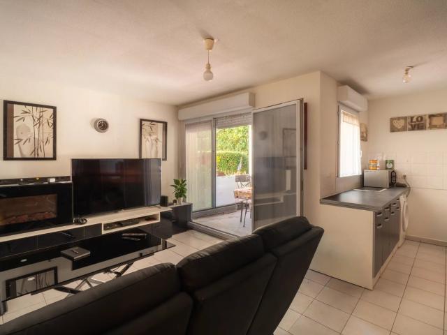 Bel appartement avec terrasse et piscine sans vis à vis en p. 52m² Bordeaux