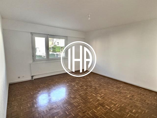 Bel appartement avec cave et stationnement