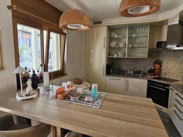 Bel appartement avec de beaux volumes
