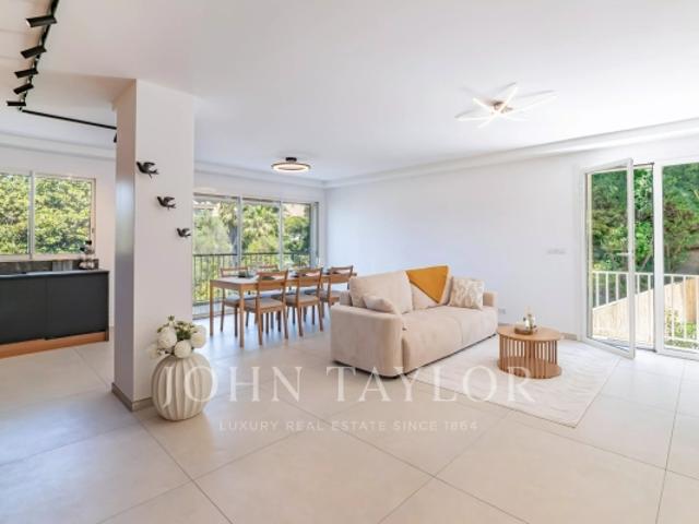 Bel appartement avec large terrasse jardin