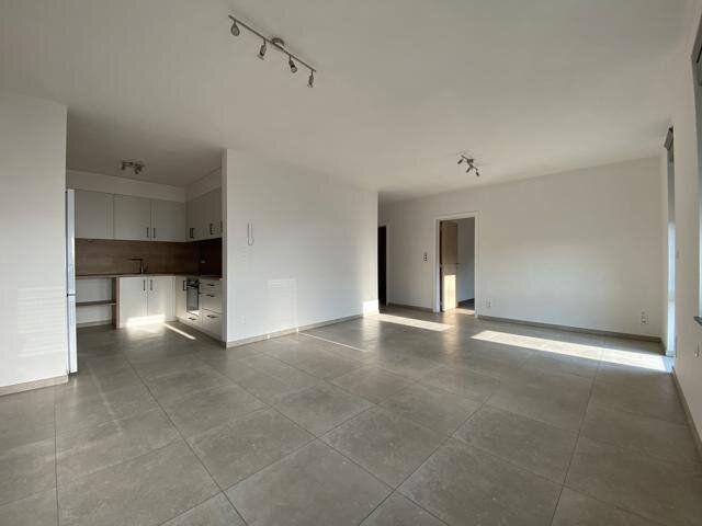 Bel appartement deux chambres avec emplacement de parking et