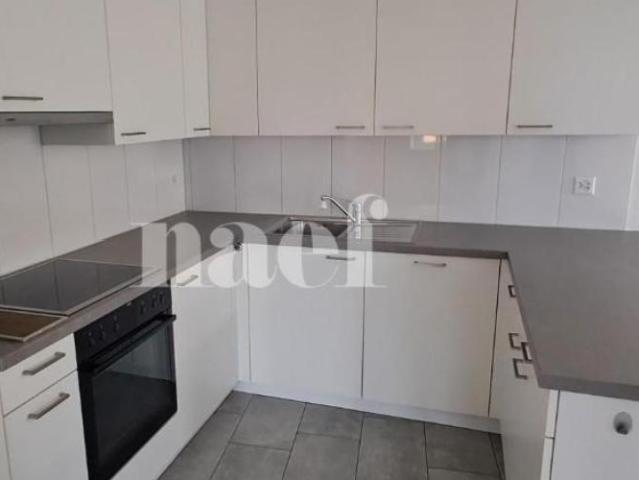 Bel appartement de 3,5 pièces au 4ème étage avec ascenseur
