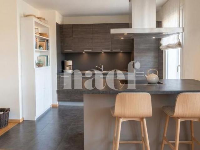 Bel Appartement de 3.5 pièces au 3ème étage d'env. 90m2 avec balcon