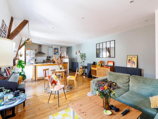 Bel appartement de 3 pièces de 89.66 m2 Orthez centre ville