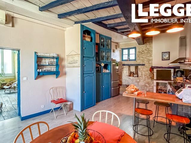 Bel appartement de 160 m² au cœur de Saint Astier en Dordogne