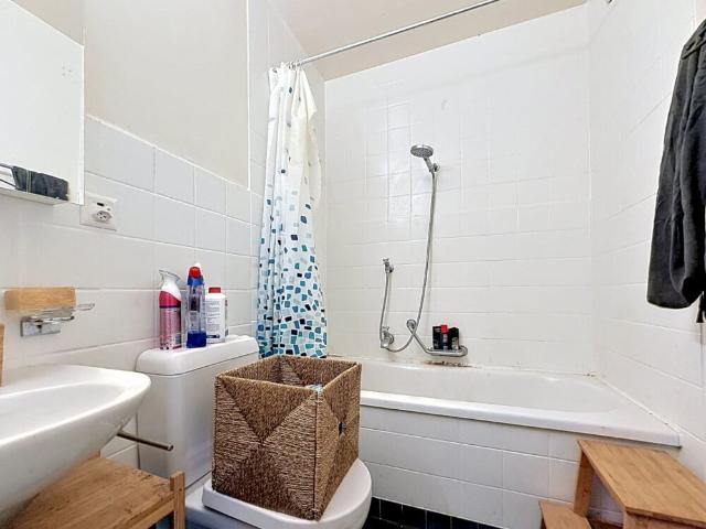 Bel appartement de 1 pièce dans le quartier sous gare
