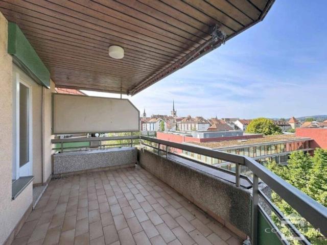 Bel appartement de 4.5 pièces proche du centre ville