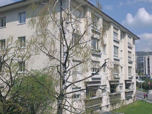Bel appartement de 5 pièces au 2ème étage, sans ascenseur