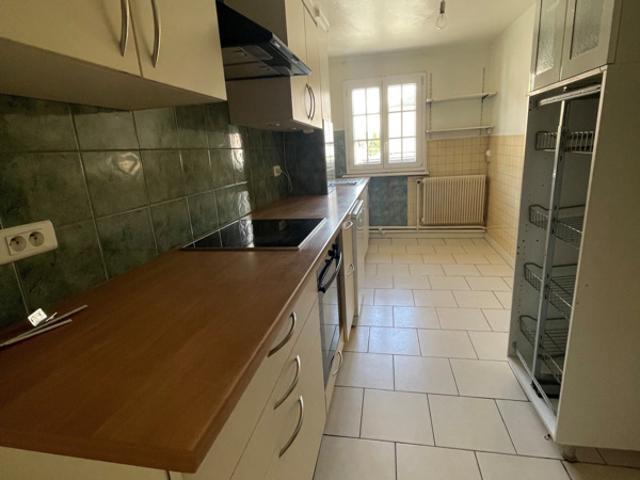 Bel appartement de 88 m2 au 1er étage d'une maison tradition