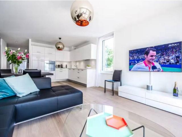 Bel appartement de standing de 3.5p meublé à Montreux avec vue au lac