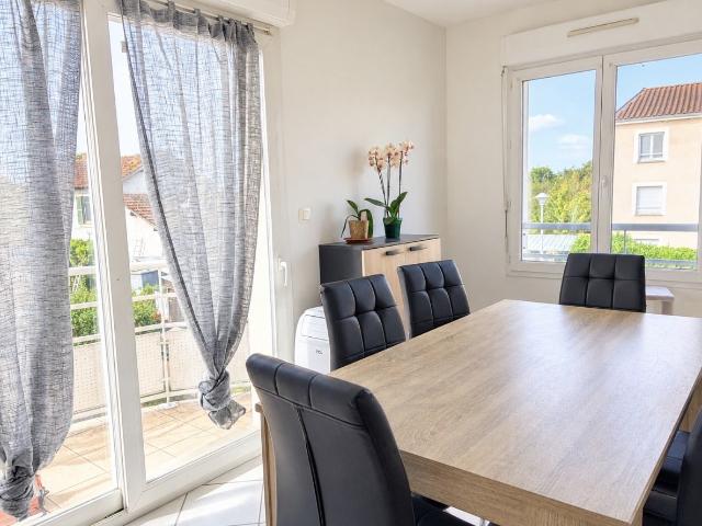 BEL APPARTEMENT de TYPE 2, en parfait état 57m2 à Ambéri. 57m² Ambérieux en Dombes