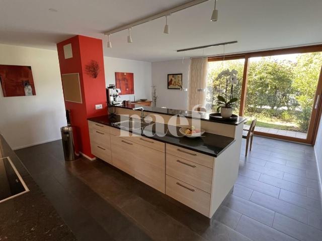 Bel appartement en triplex de 6.5 pièces avec terrasse.